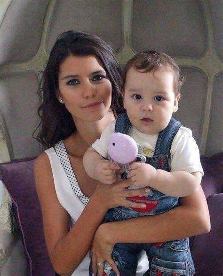 Beren Saat Children: Exploring the Life of a Star and Her Family