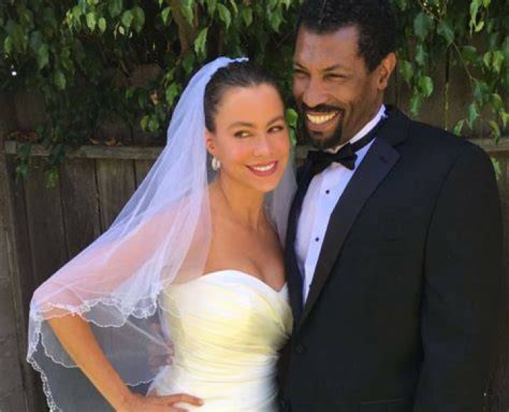 Deon Cole and His Wife: A Deep Dive into Their Life and Relationship