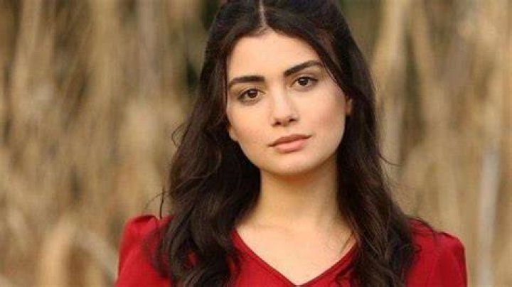 Oezge Yagiz: The Rising Star of Turkish Cinema