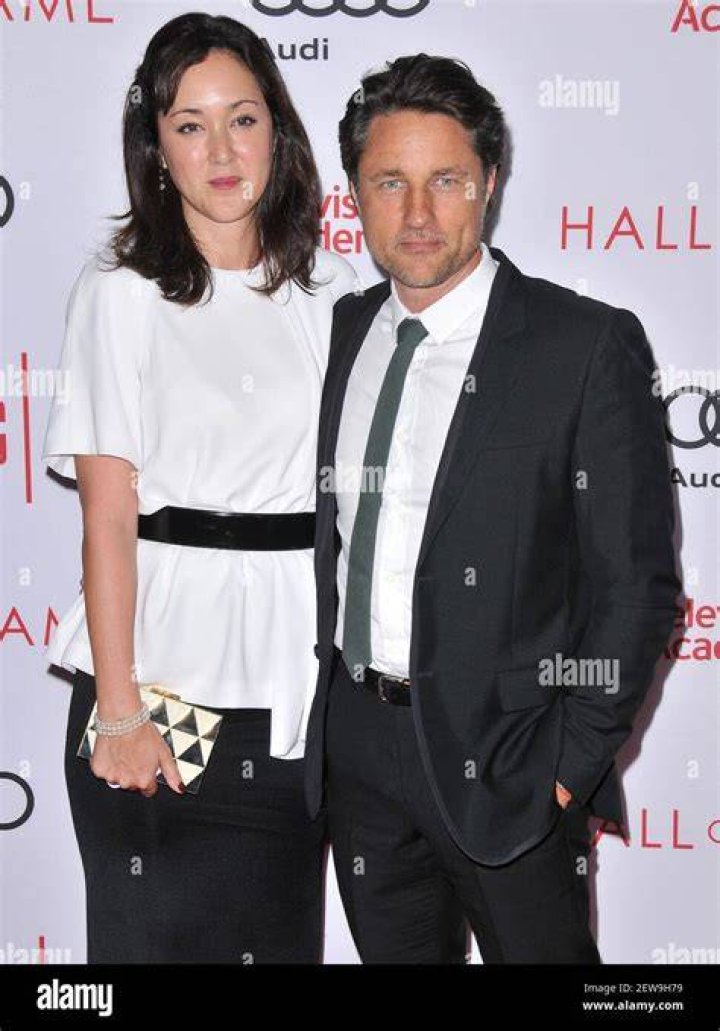 Who is Martin Henderson's Wife? A Deep Dive into His Love Life